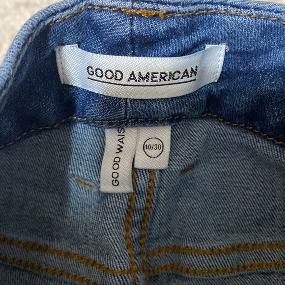 Good American Jeans - Picture 2 of 3